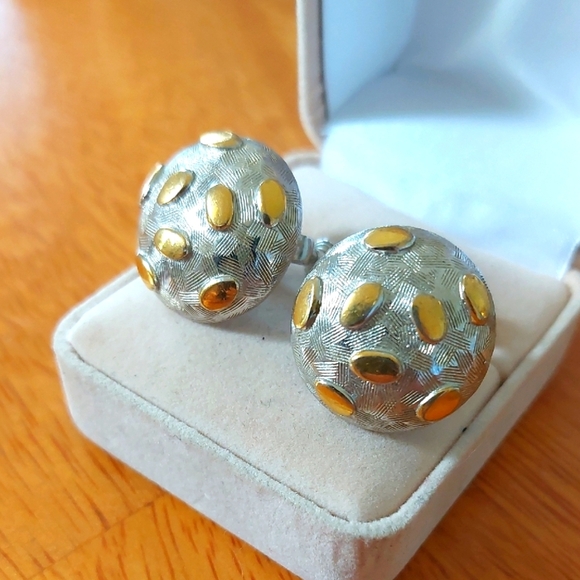 Vintage Textured Silvertone With Gold Screwback Button Earrings - Picture 1 of 4